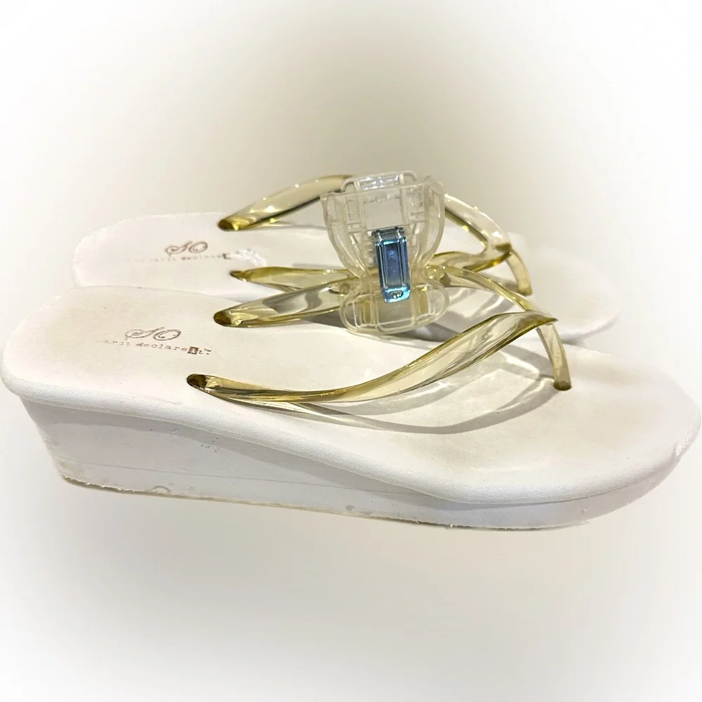 SO® Women's Platform Flip-Flop Wedge Sandals. Very Flattering! sz 8 Super Cute!